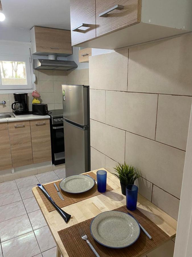 Olas 1-Bedroom Apartment Near The Center Of Athena Bagian luar foto